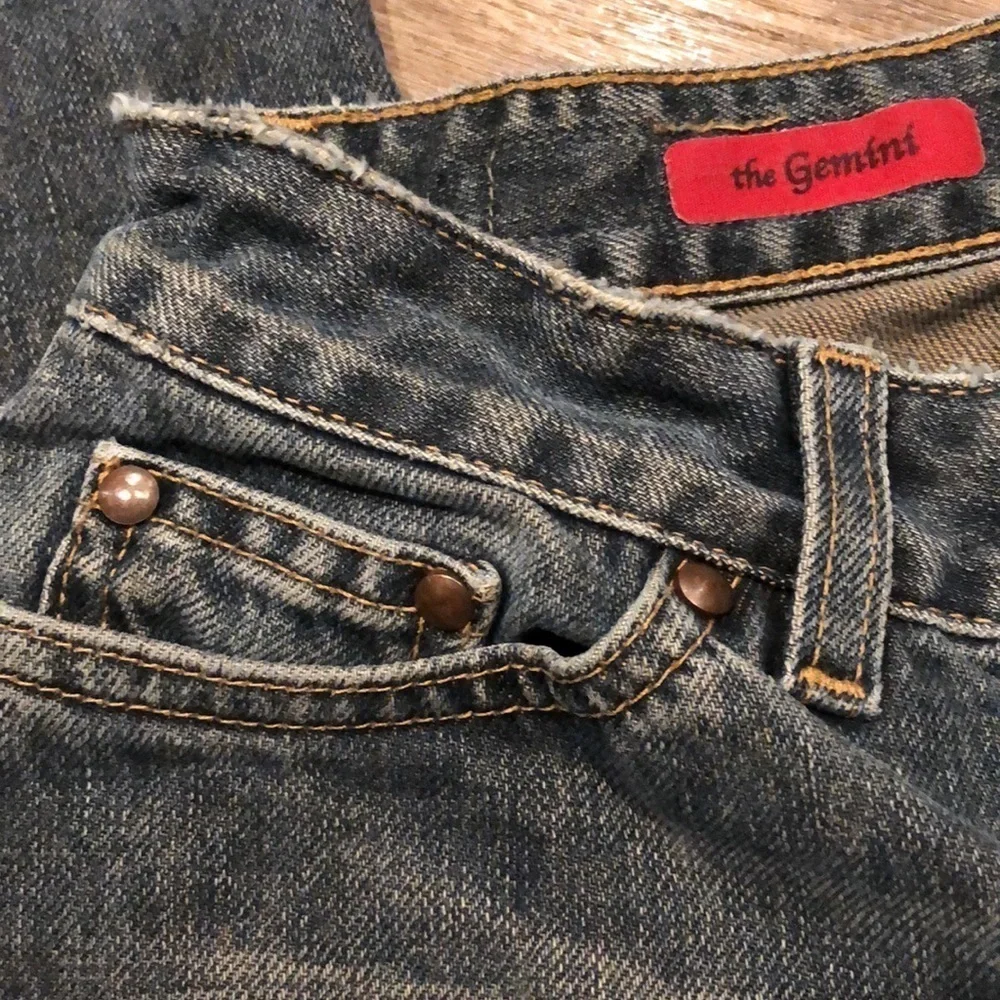 AG‎ Adriano Goldschmied The Gemini Frayed Edge Bootcut Jeans Size 27 - Picture 3 of 9